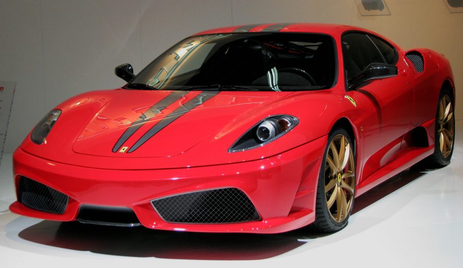 Житель Великобритании разбил юбилейный Ferrari за 20 миллионов через час после покупки