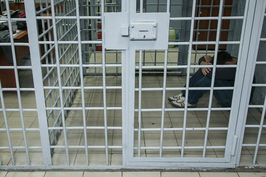 Кузбассовец получил 8,5 лет колонии строгого режима за секс с двумя несовершеннолетними