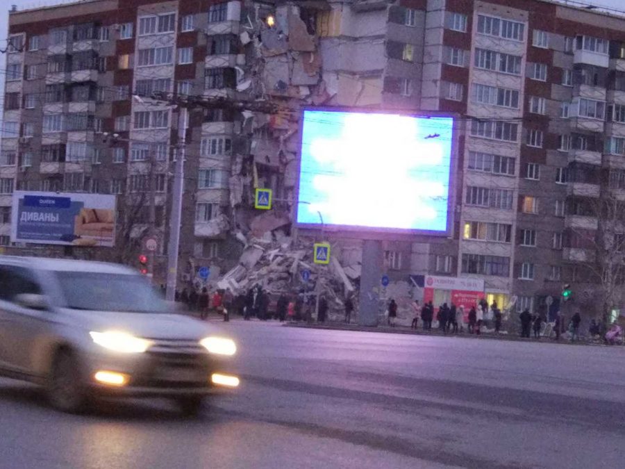 В Ижевске обрушился подъезд жилой девятиэтажки