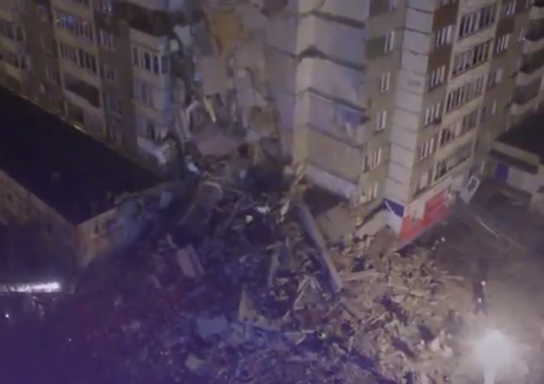 В Ижевске в результате обрушения части дома погибли пять человек, в том числе ребёнок