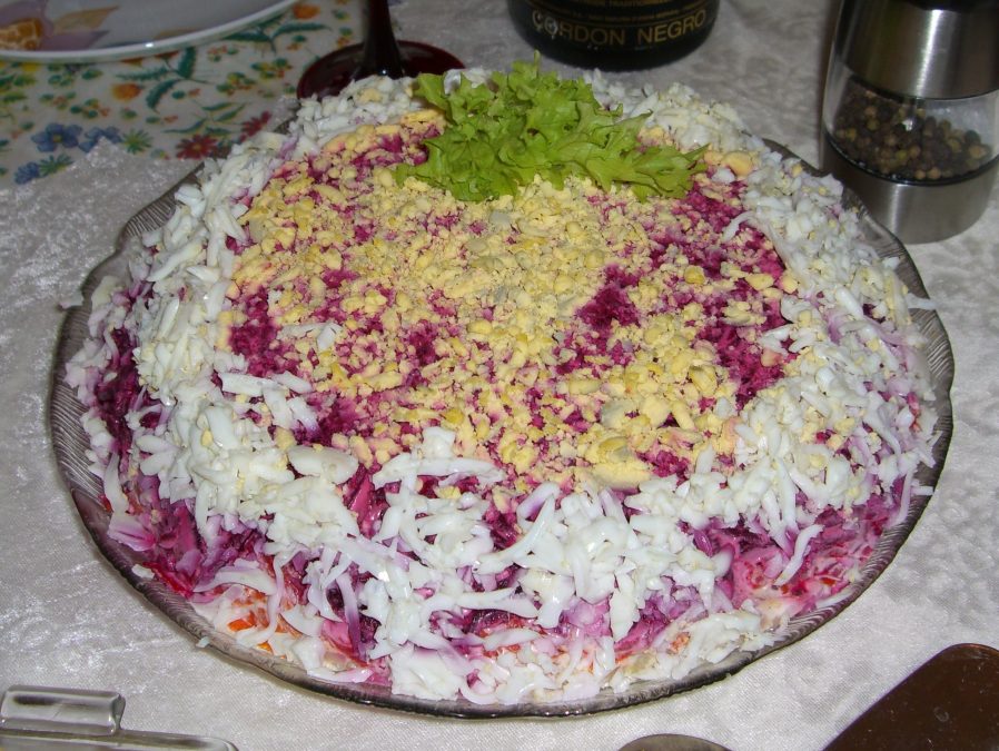 В Росстате выяснили как изменились цены на традиционные новогодние салаты в Кузбассе