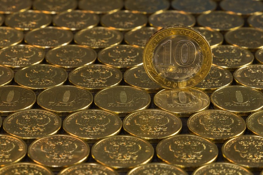 Эксперт рассказал, в какой валюте хранить деньги россиянам