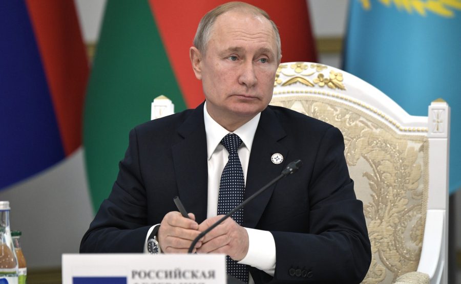 Путин одобрил идею проголосовать за поправки в конституцию 22 апреля