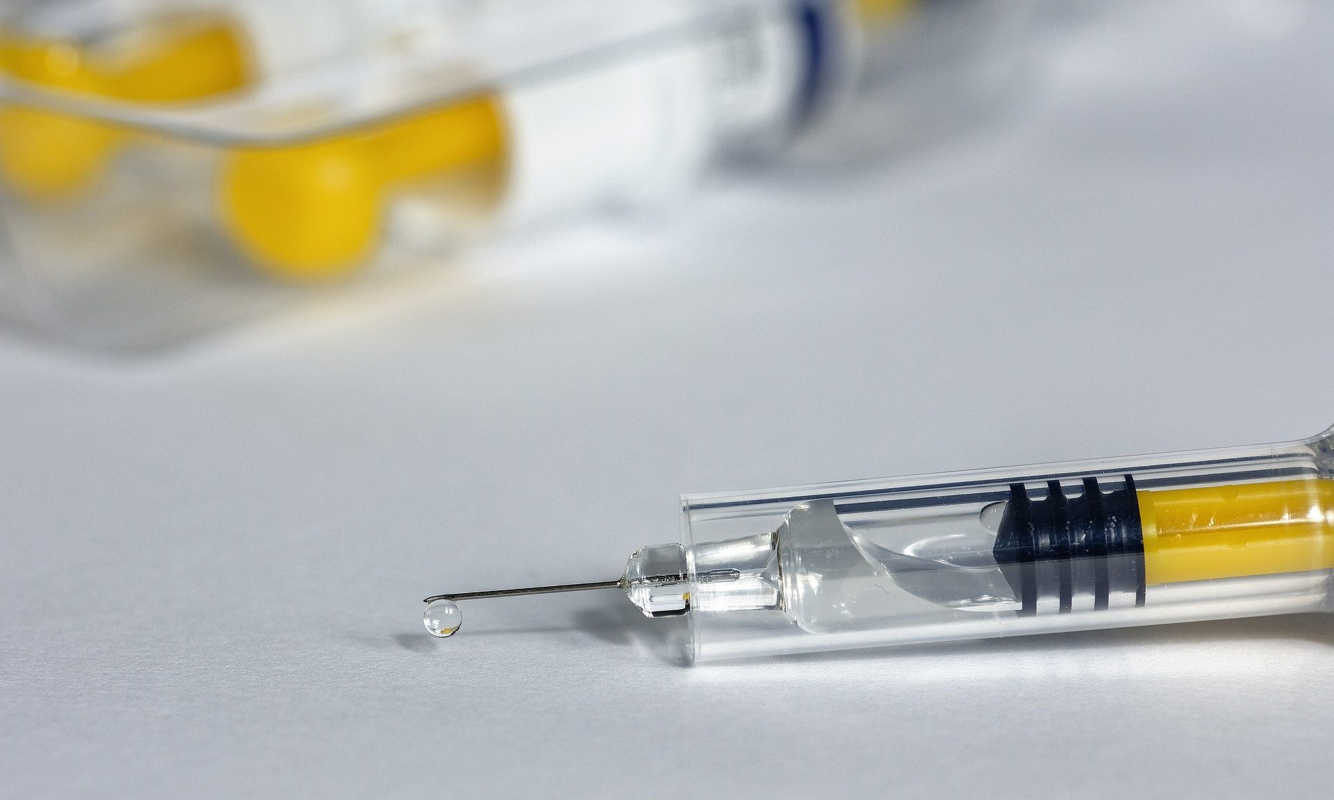Грипп отдельно, Covid-19 отдельно: Роспотребнадзор Кузбасса прояснил слухи о подмене вакцин