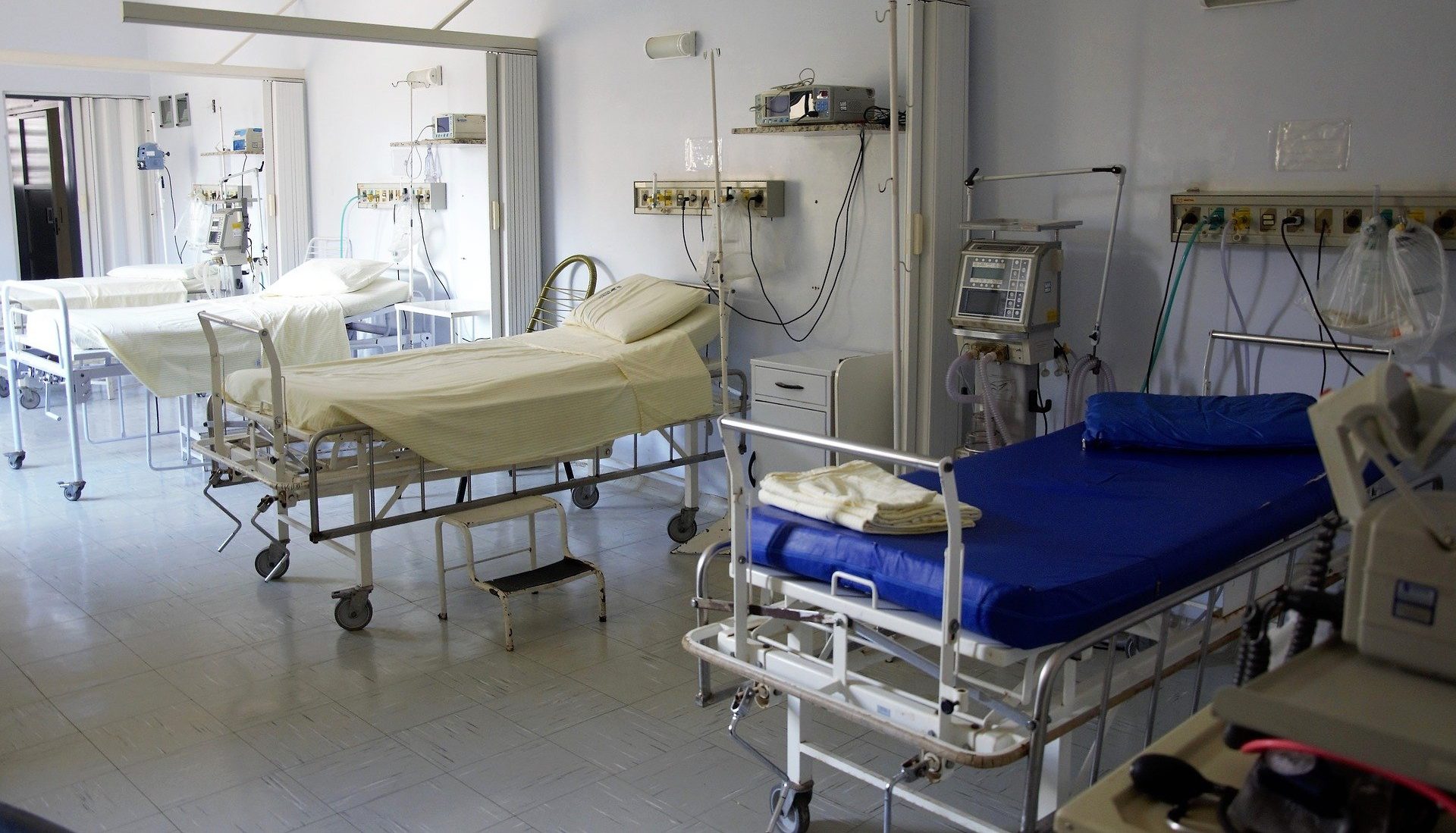 Масштабное увеличение коечного фонда для пациентов с COVID-19 началось в Кузбассе