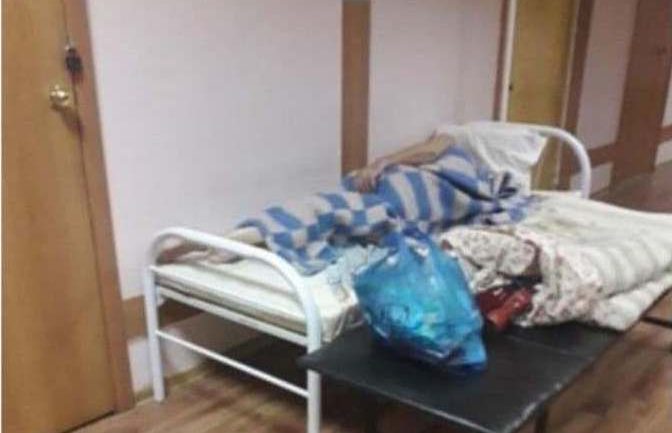 «Положили в коридор»: 70-летний мужчина после реанимации умирает в коридоре кузбасской больницы